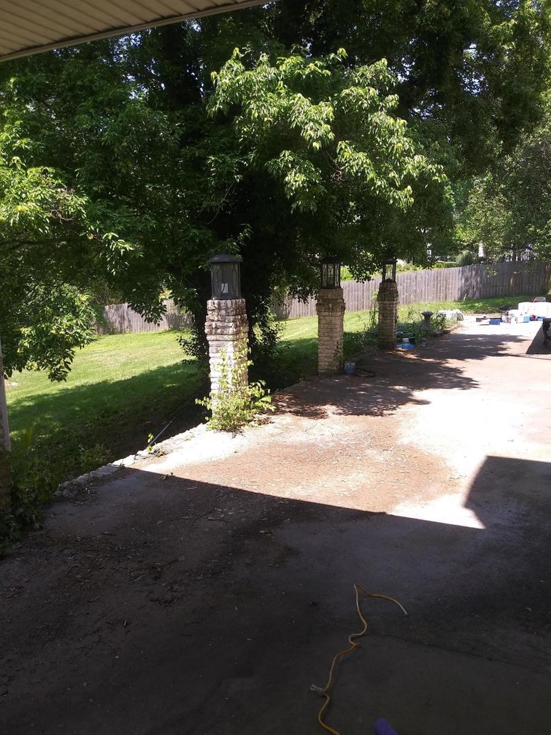 2807 E Emory Rd, Knoxville, TN 37938