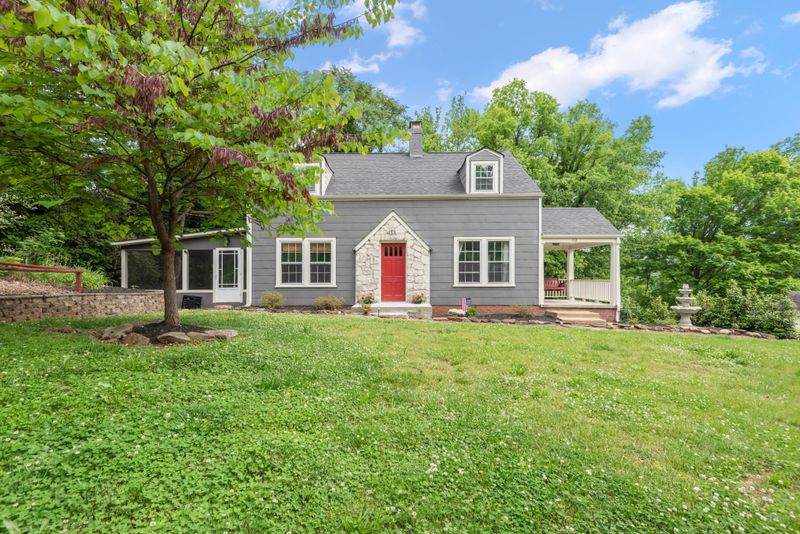 112 Busbee Rd, Knoxville, TN 37920