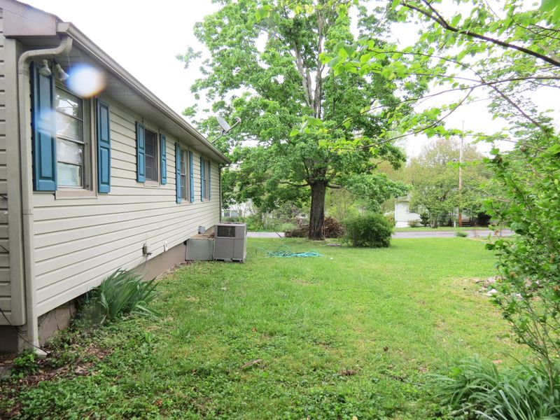 138 Arkansas Ave, Oak Ridge, TN 37830