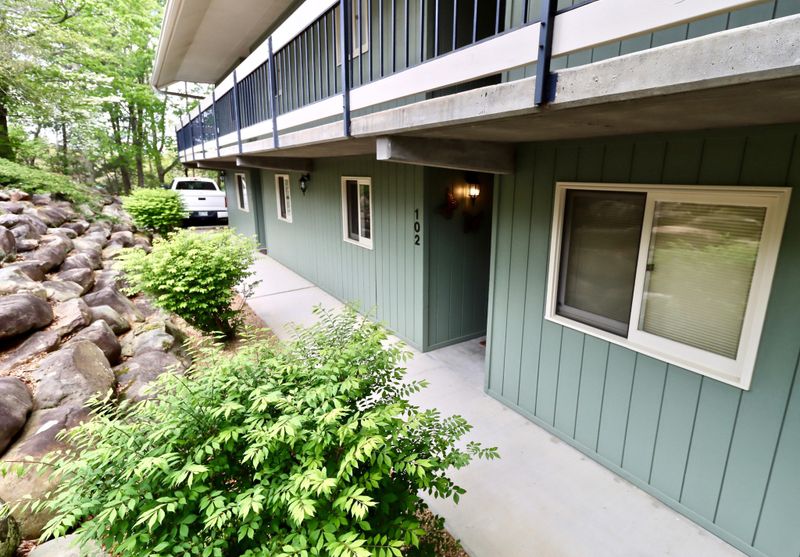 526 Briarcliff Way #102, Sevierville, TN 37863