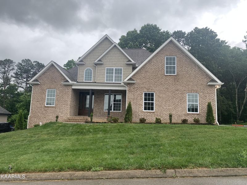 8113 Frederick John St, Knoxville, TN 37938