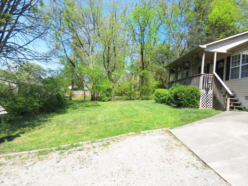 104 Elyria Dr, Knoxville, TN 37912