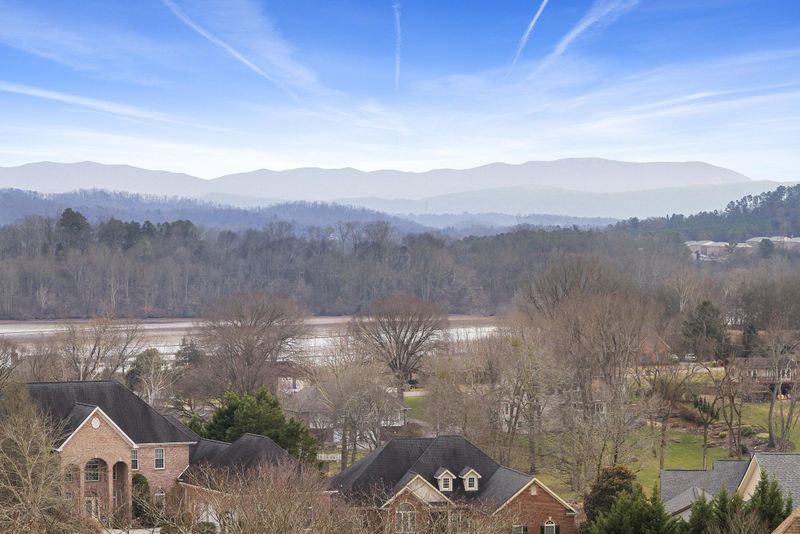 3834 Admirality Ln, Knoxville, TN 37920