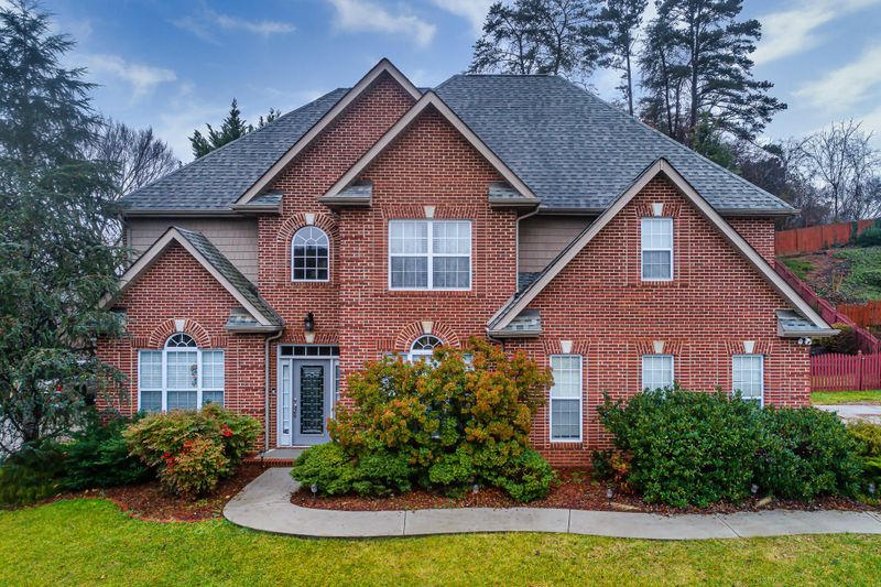 2533 Silver Grass Ln, Knoxville, TN 37931
