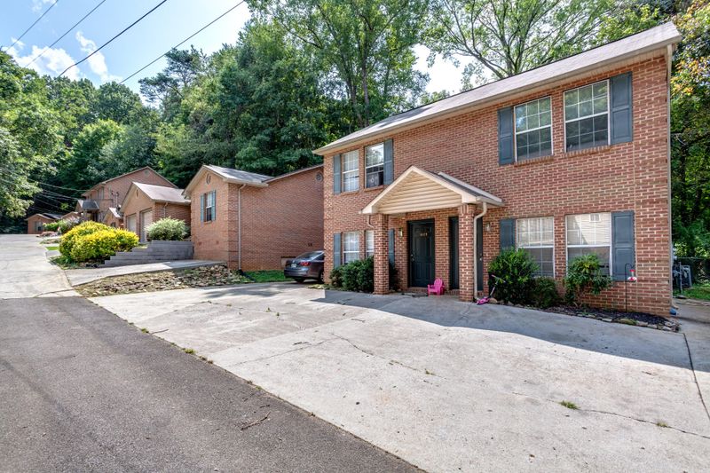 1449 School Craft Way, Knoxville, TN 37919