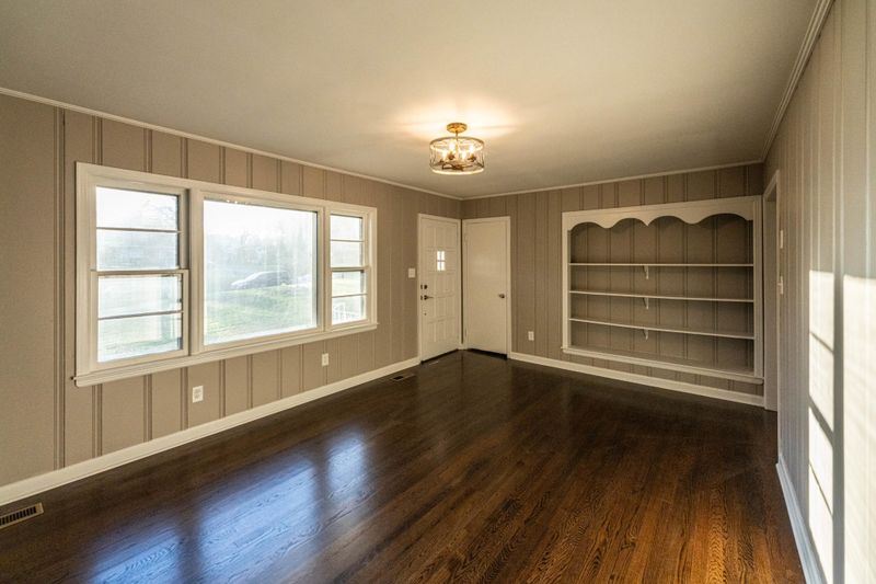 1912 Ault Rd, Knoxville, TN 37914