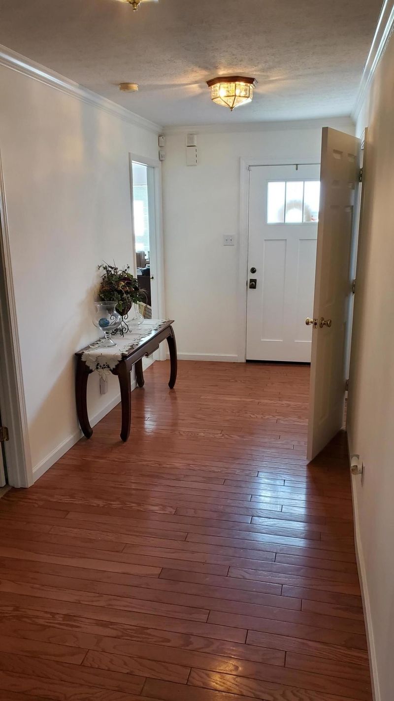 705 Cordova Ln, Lenoir City, TN 37771