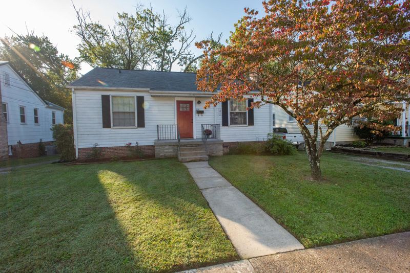 2416 Tecoma Dr, Knoxville, TN 37917