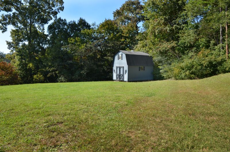 1355 Murray Dr, Knoxville, TN 37912