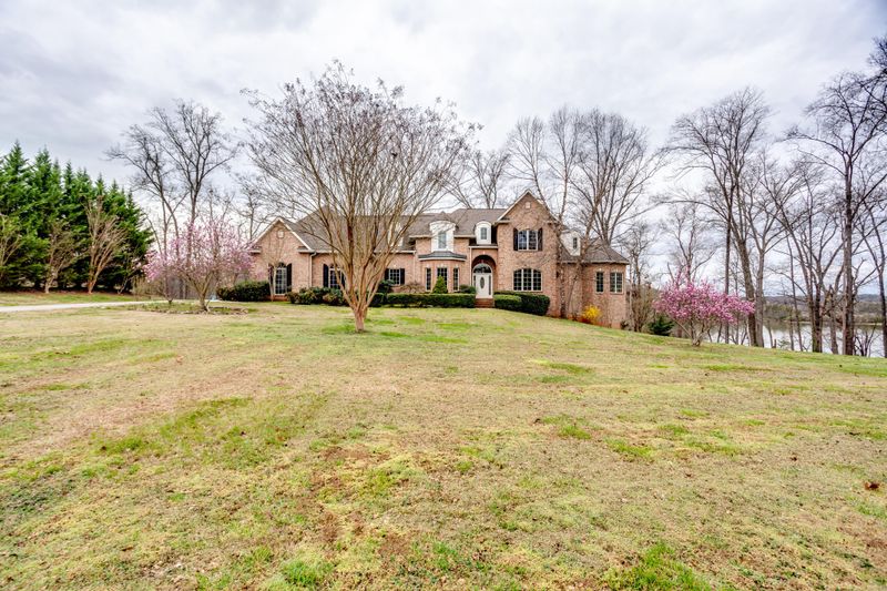 3832 Maloney Rd, Knoxville, TN 37920