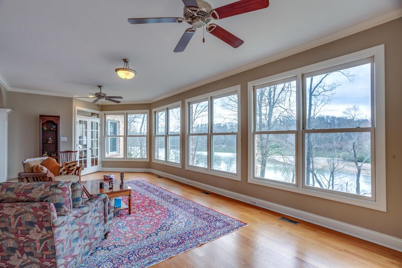3832 Maloney Rd, Knoxville, TN 37920