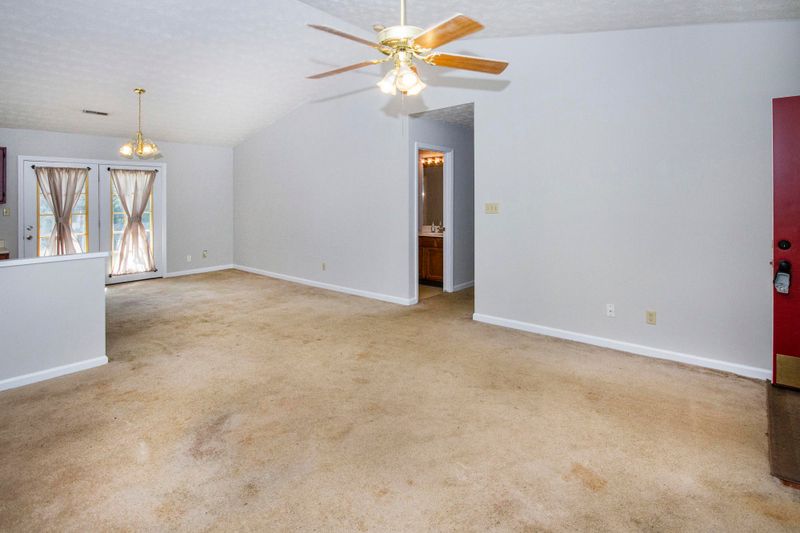 816 Josepi Dr, Knoxville, TN 37918