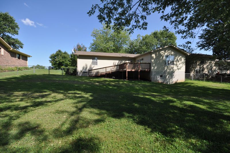 6609 Trinity Dr, Knoxville, TN 37918