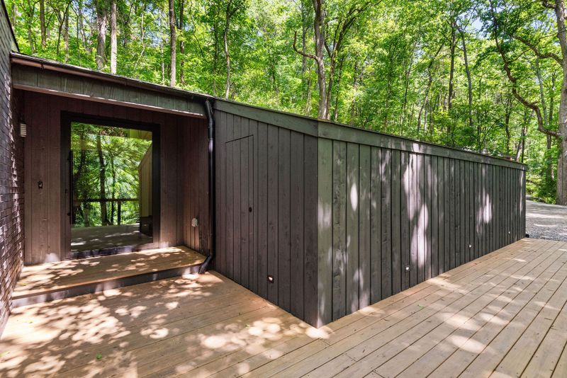 5040 Villa Crest Dr, Nashville, TN 37220