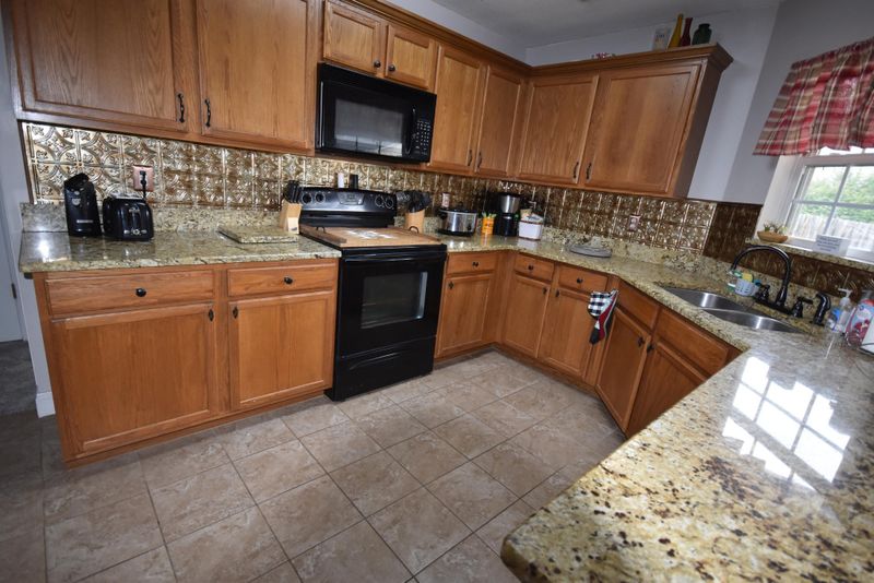 2327 Dusjane Way, Maryville, TN 37801