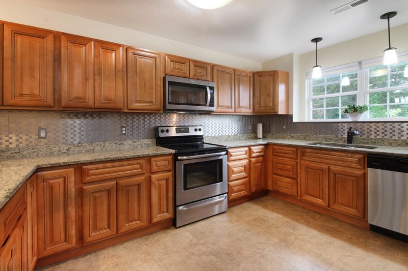 8205 Tumbled Stone Way, Knoxville, TN 37931