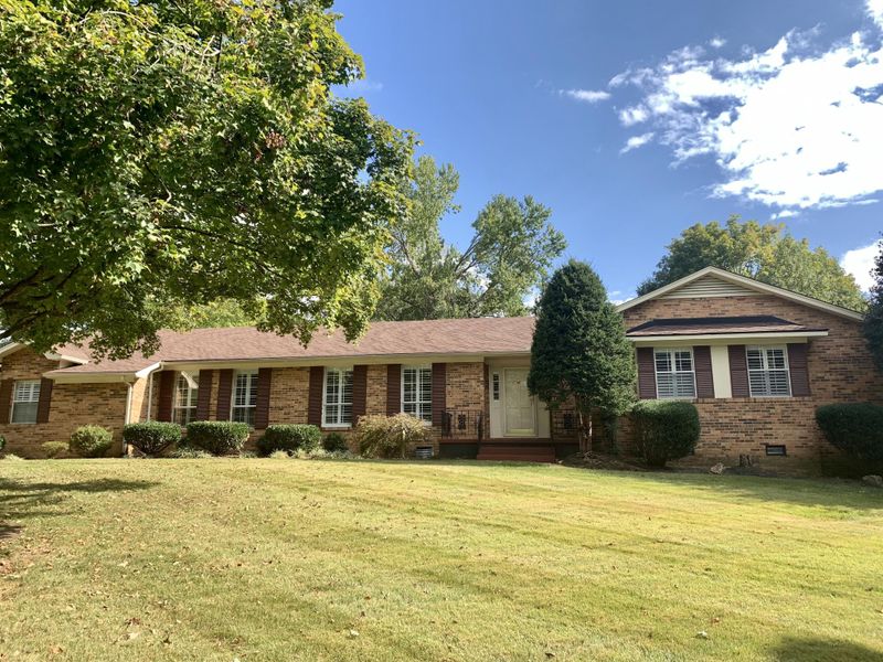 600 Glen Willow Dr, Knoxville, TN 37934