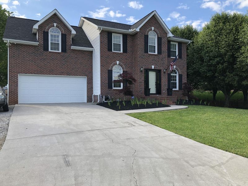 2807 Breezy Point Ln, Knoxville, TN 37938