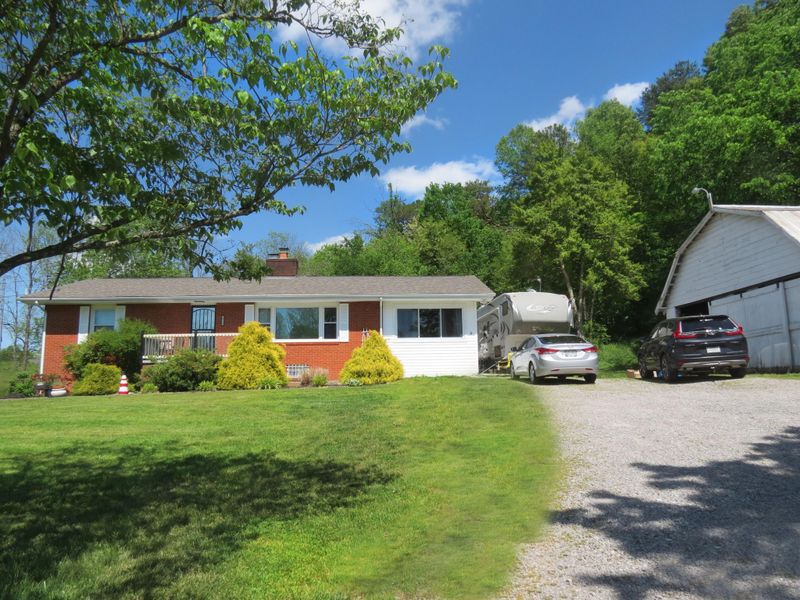 6948 Beeler Rd, Knoxville, TN 37918