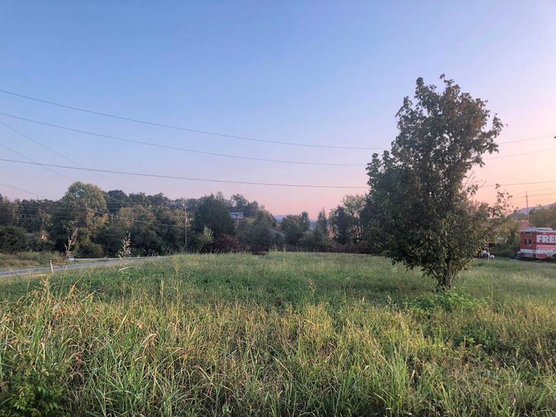 1450 Catlettsburg Rd, Sevierville, TN 37876