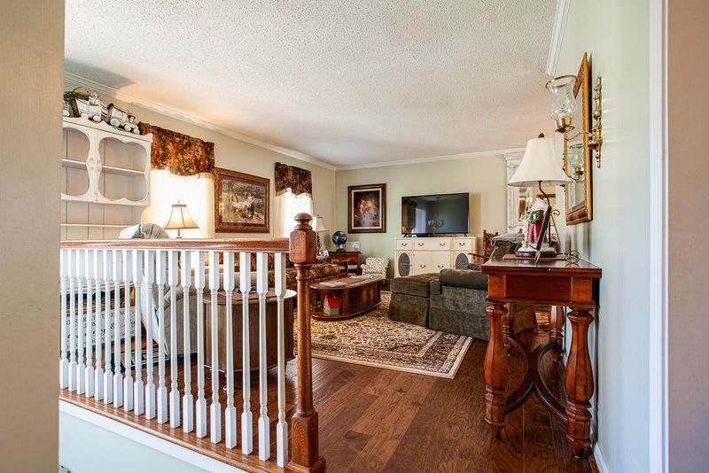 7849 Cedarcrest Rd, Knoxville, TN 37938