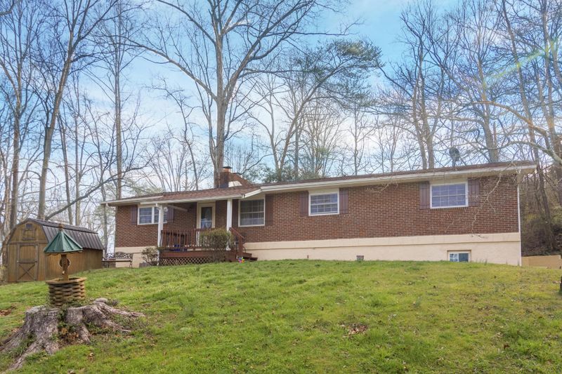 6808 Ruh Rd, Knoxville, TN 37918