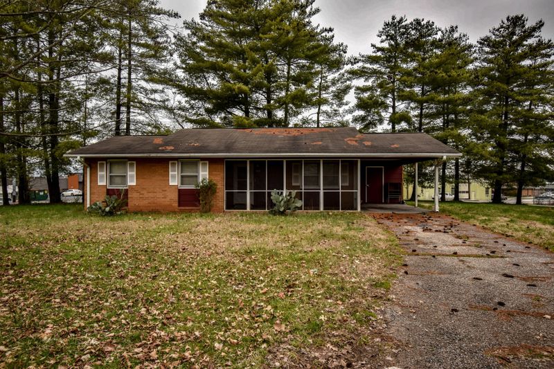 1601 Henrietta Ave, Knoxville, TN 37915