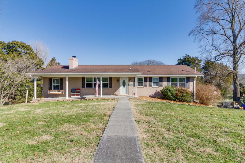 7300 Majestic Ln, Knoxville, TN 37918