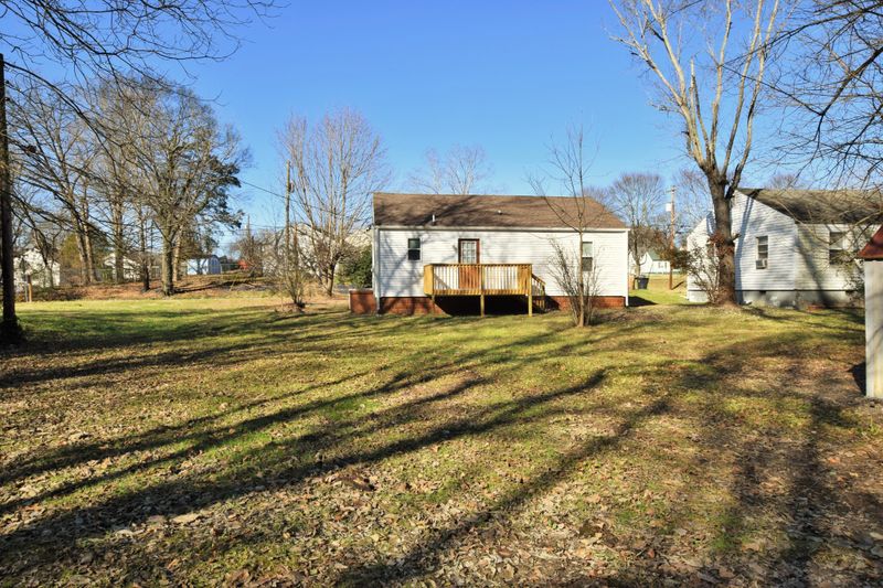 2616 Boright Dr, Knoxville, TN 37917