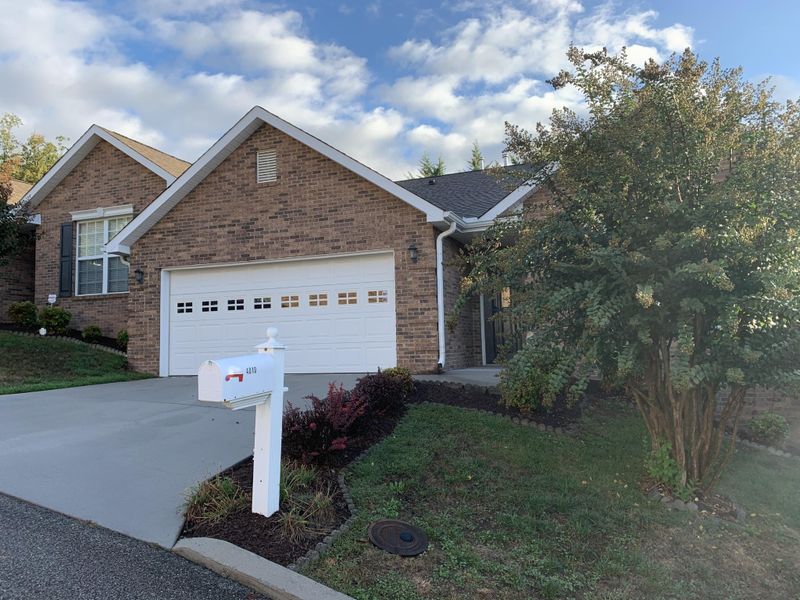 4010 Moonlight Way, Knoxville, TN 37917