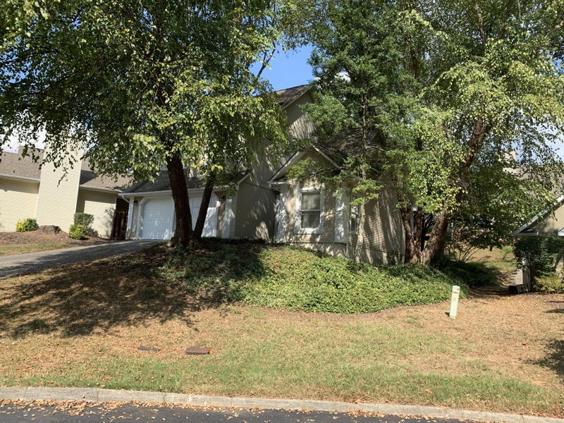 8610 Cypress Lake Dr, Knoxville, TN 37923