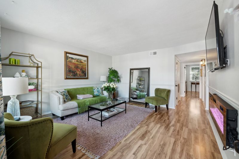 149 Five Oaks Dr, Nashville, TN 37217