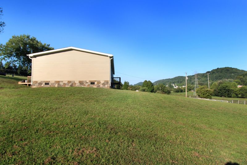 7015 Babelay Rd, Knoxville, TN 37924