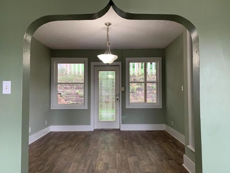 1146 Massachusetts Ave, Knoxville, TN 37921