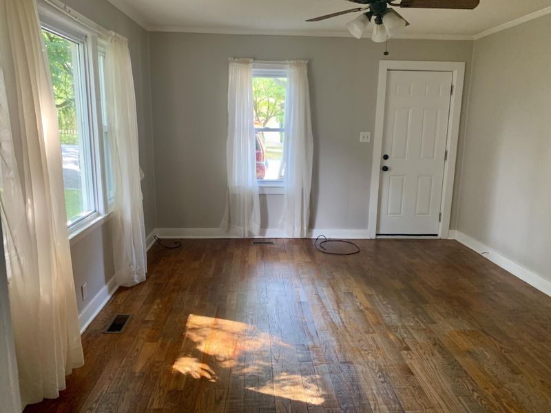 21112 E 2nd Ave, Lenoir City, TN 37771