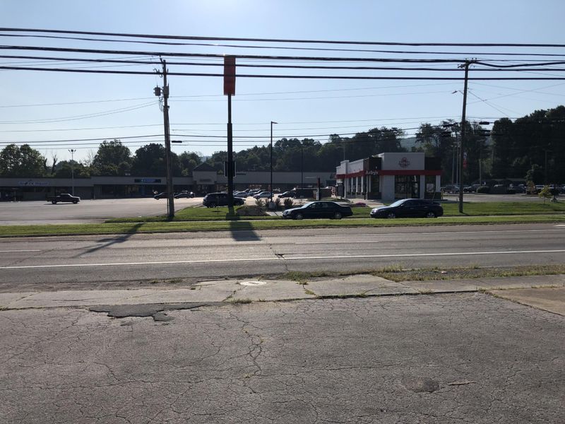 7001 Maynardville Pike, Knoxville, TN 37918