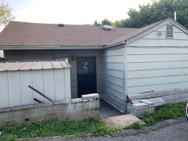 711 N A St, Lenoir City, TN 37771