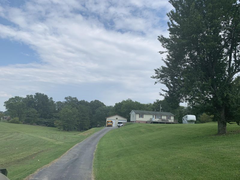 1724 Harris Rd, Knoxville, TN 37924