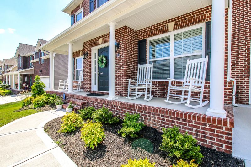 6127 Hollow View Ln, Knoxville, TN 37924