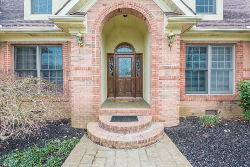 6917 Mt Royal Blvd, Knoxville, TN 37918