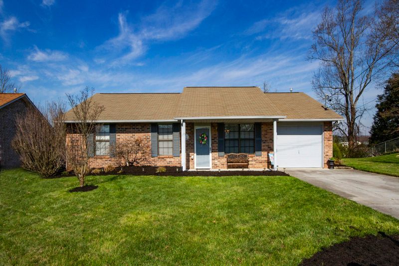 831 Jennifer Dr, Knoxville, TN 37938