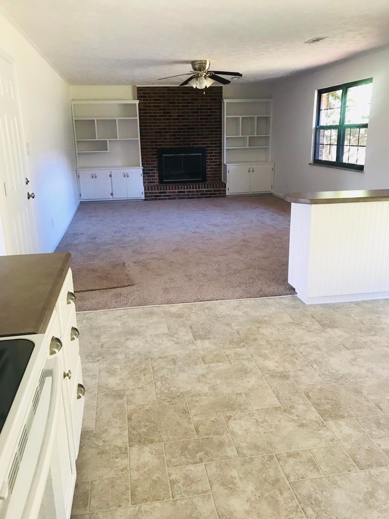3720 Meredith Rd, Knoxville, TN 37921