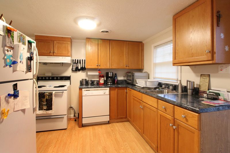 104 Wellington Cir, Oak Ridge, TN 37830