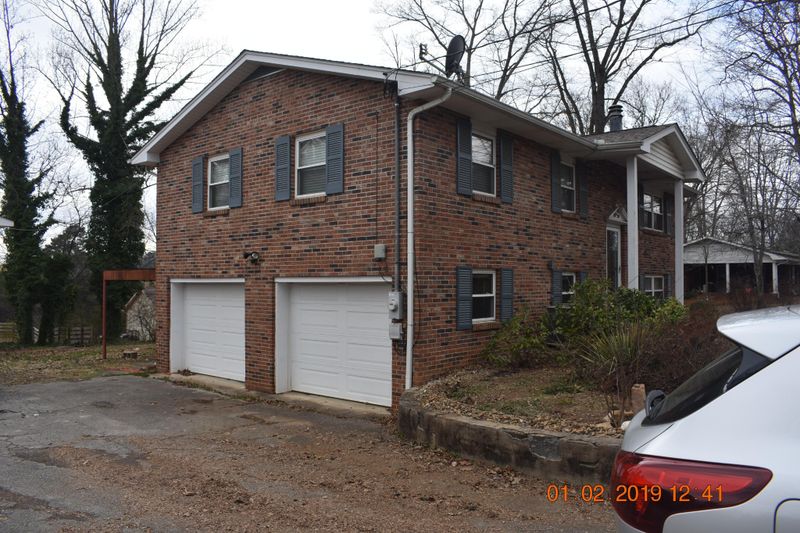 1651 Middlesettlements Rd, Maryville, TN 37801