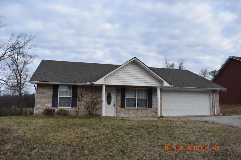 8211 Dove Wing Ln, Knoxville, TN 37938