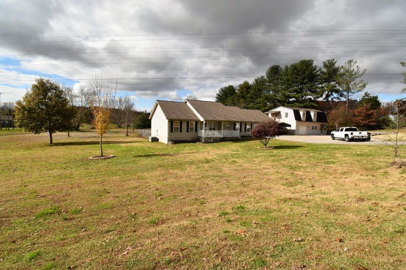 649651 Thompson Bridge Rd, Maryville, TN 37801