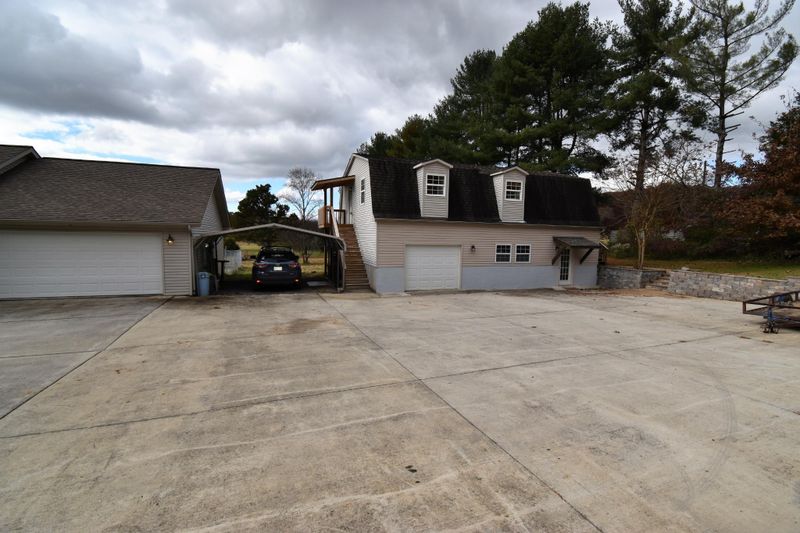 649651 Thompson Bridge Rd, Maryville, TN 37801