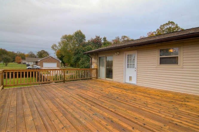 523 Grandview Dr, Maryville, TN 37803