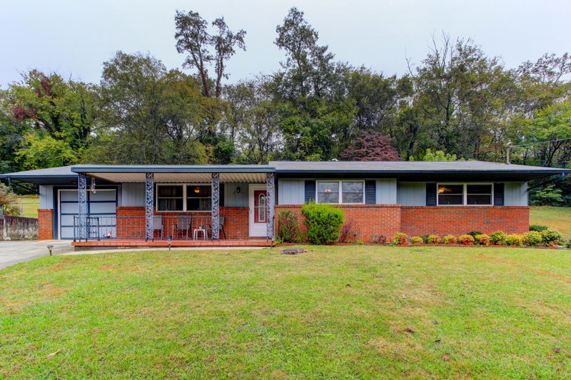 4411 Mockingbird Ln, Knoxville, TN 37918