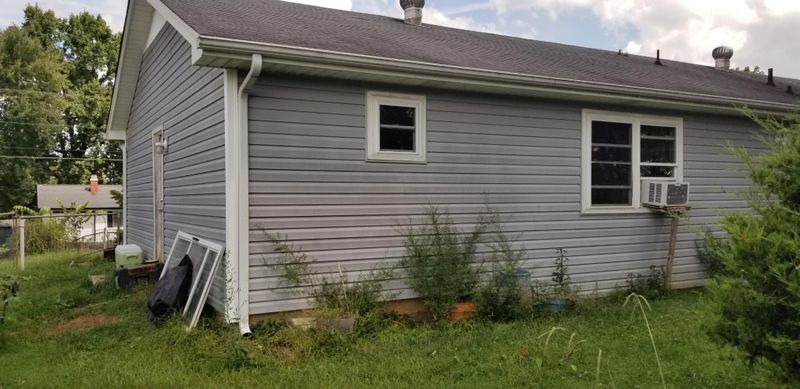 5717 Dodge Rd, Knoxville, TN 37912